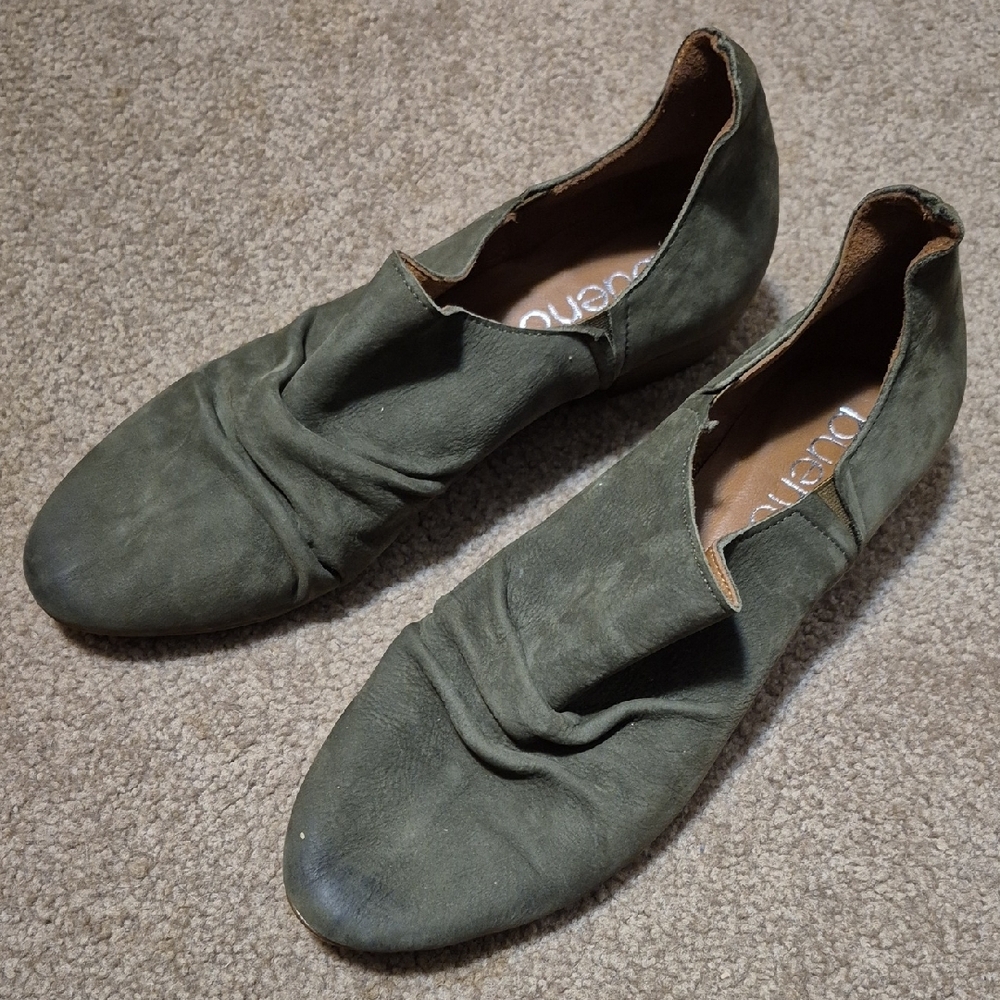Women's Casual Shoes